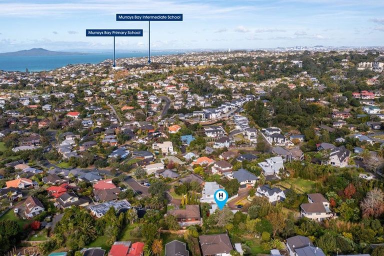 Photo of property in 86 Crestview Place, Browns Bay, Auckland, 0630