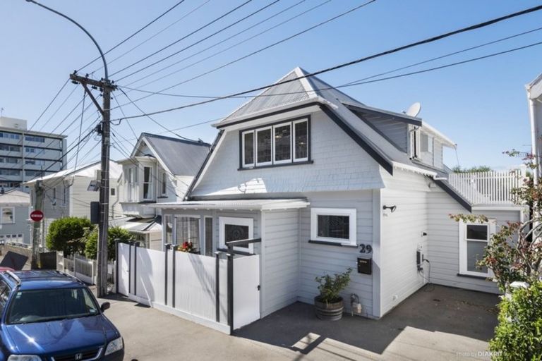Photo of property in 29 Grant Road, Thorndon, Wellington, 6011