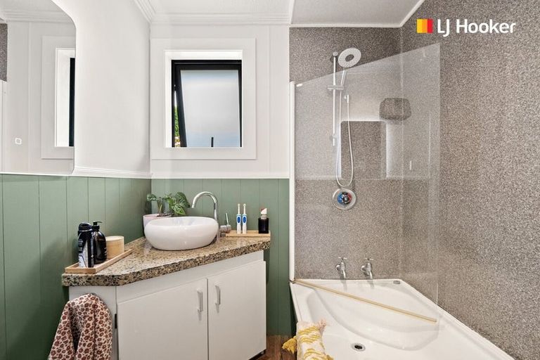 Photo of property in 36 Centennial Avenue, Helensburgh, Dunedin, 9010