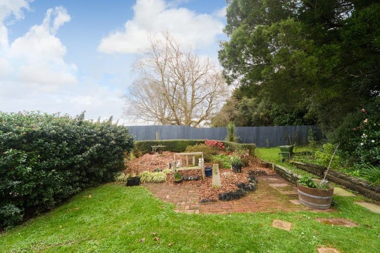 Photo of property in 169 Lockwood Road, Kairanga, Palmerston North, 4475