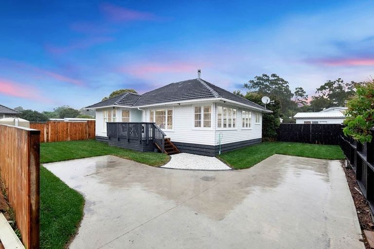 Photo of property in 9c Edwards Avenue, Henderson, Auckland, 0610