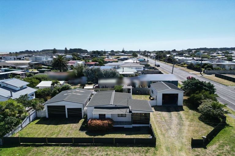 Photo of property in 90 Seabury Avenue, Foxton Beach, Foxton, 4815
