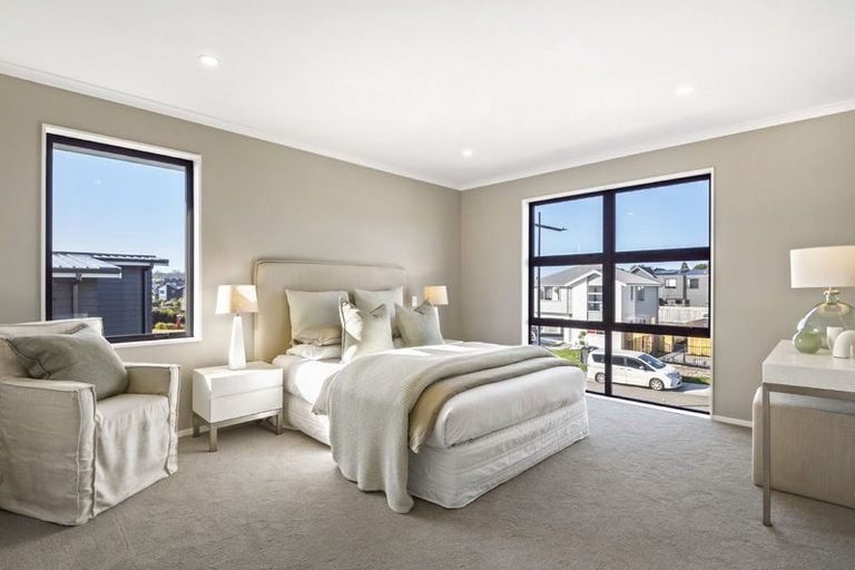 Photo of property in 58 Owen Chapman Drive, Red Beach, 0932