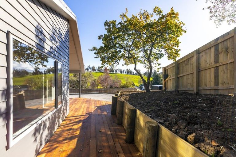 Photo of property in 45 Great North Road, Waipawa, 4210