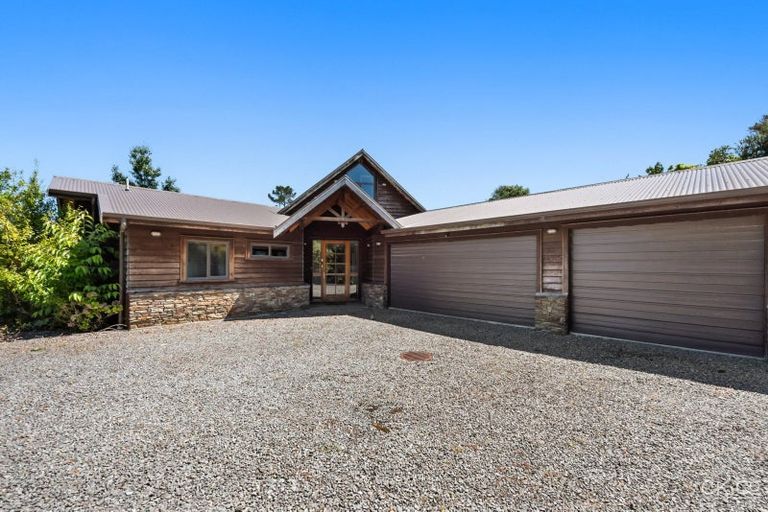 Photo of property in 14 Mount Marua Way, Timberlea, Upper Hutt, 5018