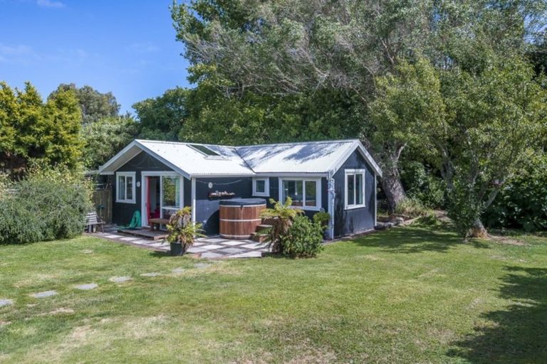 Photo of property in 19 Glen Road, Raumati South, Paraparaumu, 5032