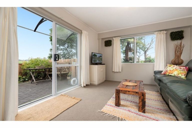 Photo of property in 71 Osprey Drive, Welcome Bay, Tauranga, 3112