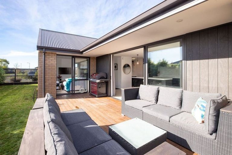 Photo of property in 38 Flint Road, Rolleston, 7614