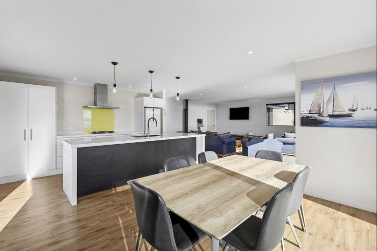 Photo of property in 73a Richmond Road, Pohara, Takaka, 7183