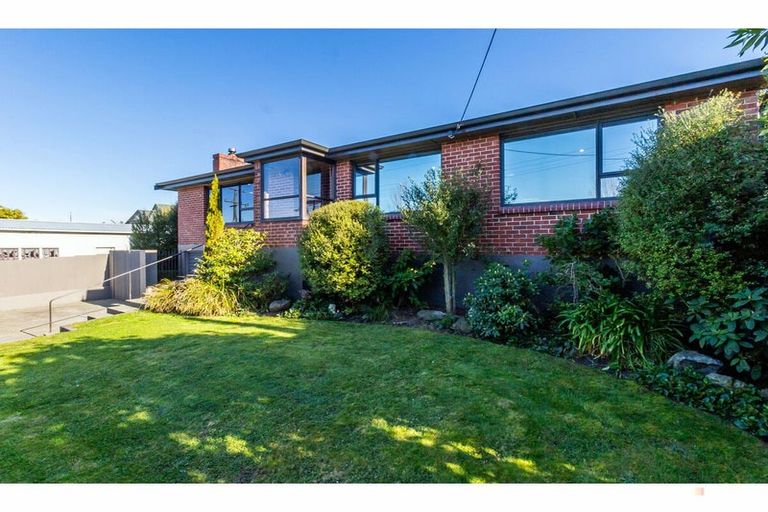 Photo of property in 18 Pringle Street, Waimataitai, Timaru, 7910