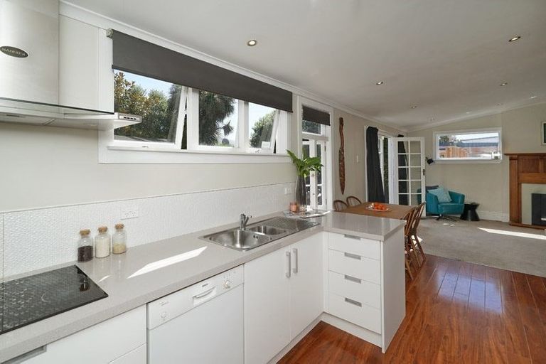 Photo of property in 505 Barbadoes Street, Edgeware, Christchurch, 8013