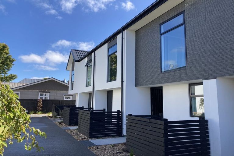 Photo of property in 4/8 New Brighton Road, Shirley, Christchurch, 8061