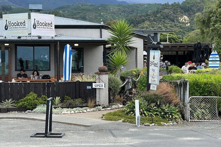 Photo of property in 26 Franklin Street, Marahau, Motueka, 7197