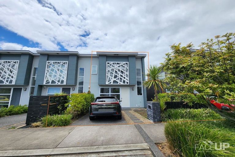 Photo of property in 21 Spotted Dove Road, Hobsonville, Auckland, 0616