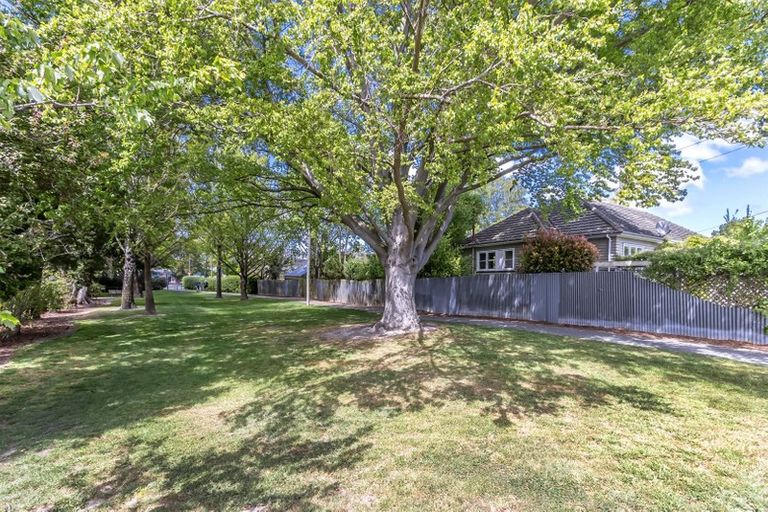 Photo of property in 46 Otara Street, Ilam, Christchurch, 8053