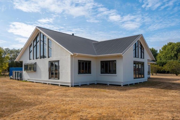 Photo of property in 52 Lincoln Road, Carterton, 5713