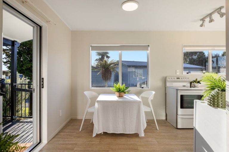 Photo of property in 2/198 Windermere Drive, Poike, Tauranga, 3112