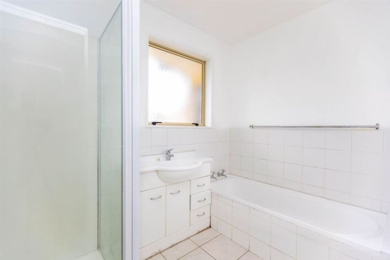 Photo of property in 32a Hare Street, Ilam, Christchurch, 8041