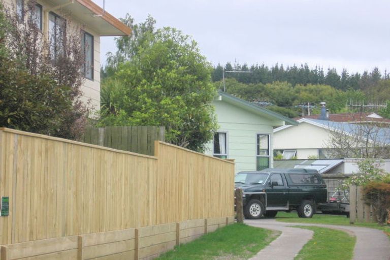 Photo of property in 4 Holland Grove, Richmond Heights, Taupo, 3330