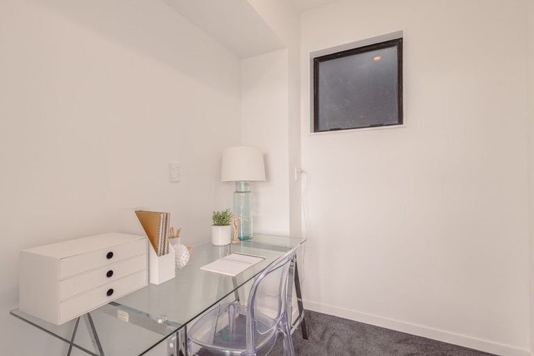 Photo of property in 280 Major Hornbrook Road, Mount Pleasant, Christchurch, 8081