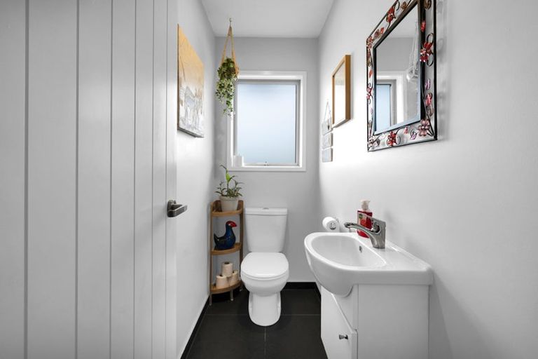 Photo of property in 590c Frankley Road, Hurworth, New Plymouth, 4371