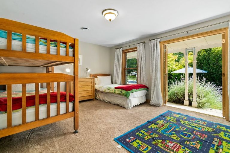 Photo of property in 15 Cardigan Street, Arrowtown, 9302