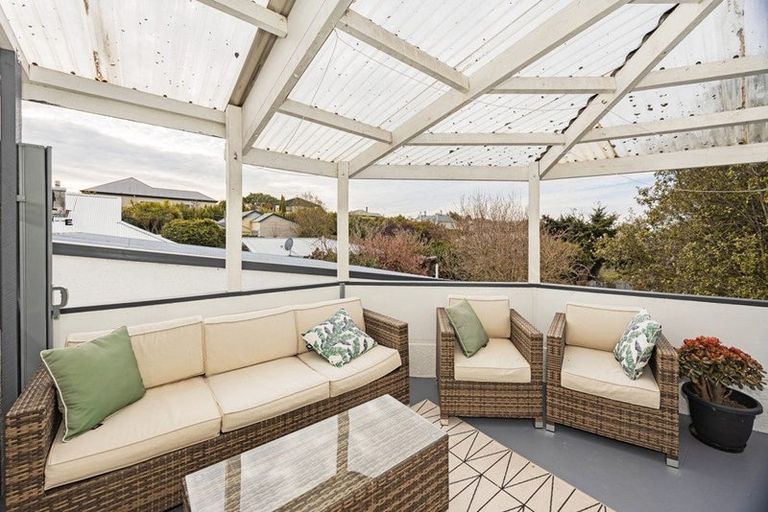 Photo of property in 17a Mersey Street, South Hill, Oamaru, 9400