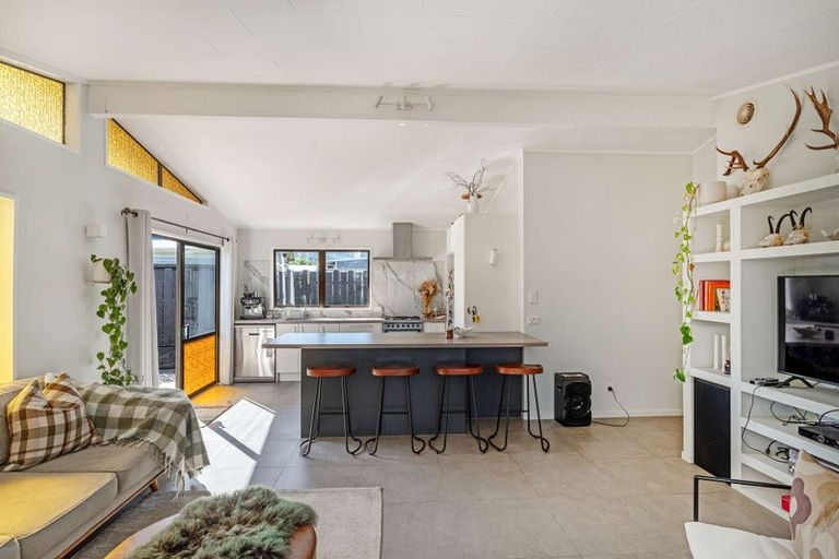 Photo of property in 11a Sarah Avenue, Whitianga, 3510