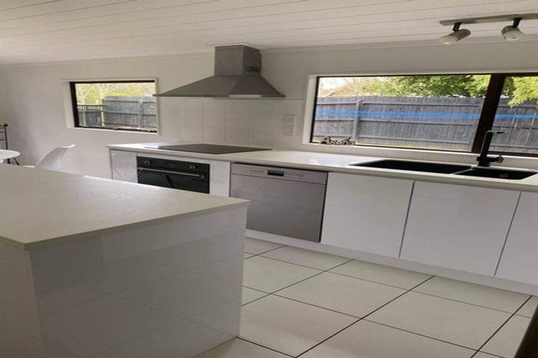 Photo of property in 55b Salisbury Road, Birkdale, Auckland, 0626