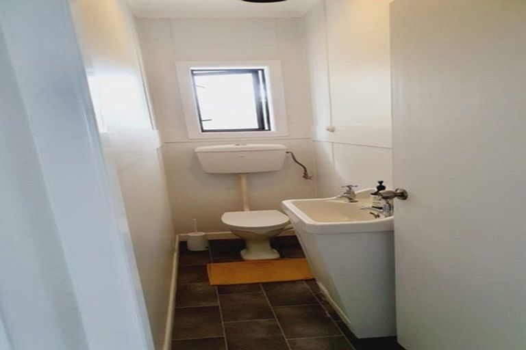 Photo of property in 10 Kelvin Place, Hamilton East, Hamilton, 3216