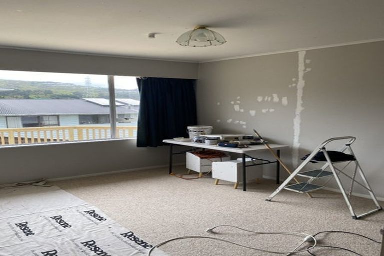 Photo of property in 110 Taylor Terrace, Tawa, Wellington, 5028