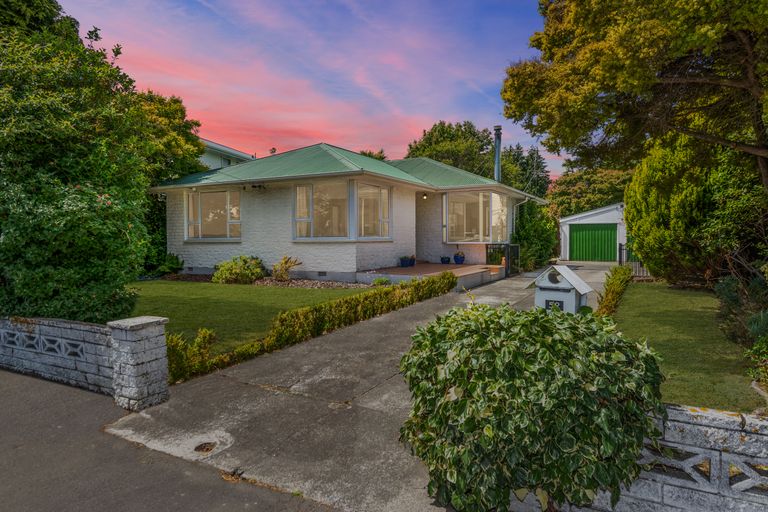 Photo of property in 52 Farrington Avenue, Bishopdale, Christchurch, 8053