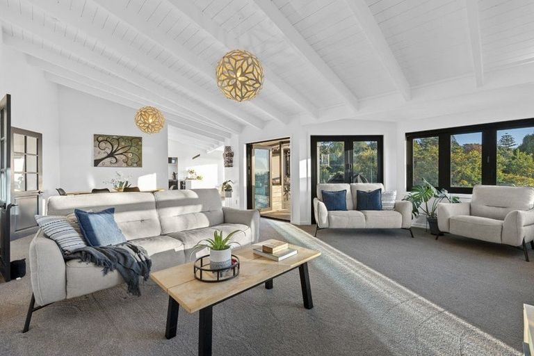Photo of property in 12a Ridge Lane, New Plymouth, 4310