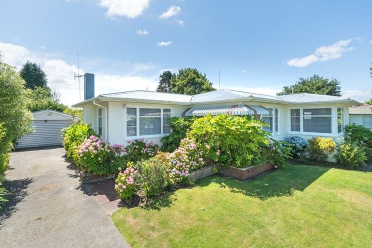 Photo of property in 18 Wincanton Place, Awapuni, Palmerston North, 4412