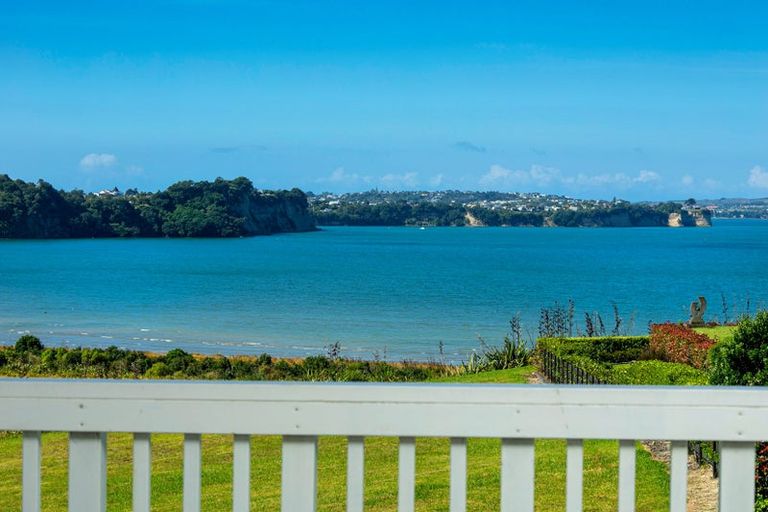 Photo of property in 98 Ahumoana Road, Okura Bush, Albany, 0794