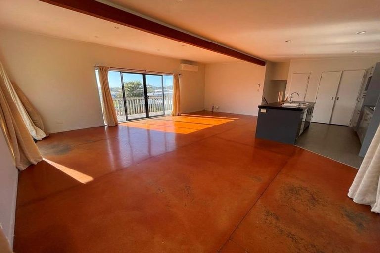 Photo of property in 7 Tavern Road, Silverdale, 0932