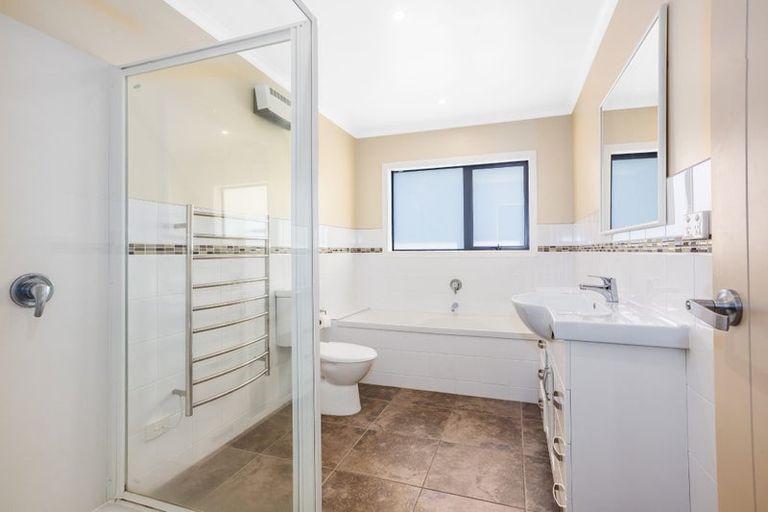 Photo of property in 80 Aotea Drive, Aotea, Porirua, 5024