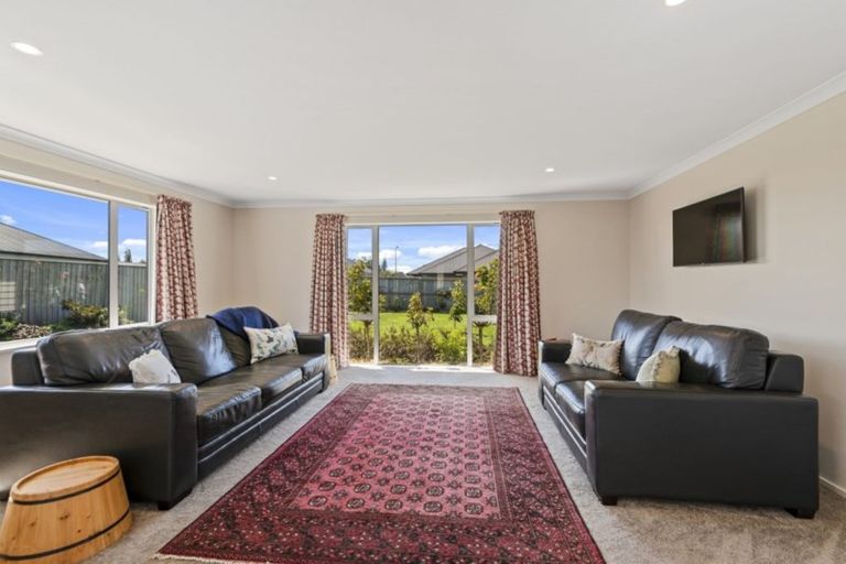 Photo of property in 29 Galatos Street, Rangiora, 7400