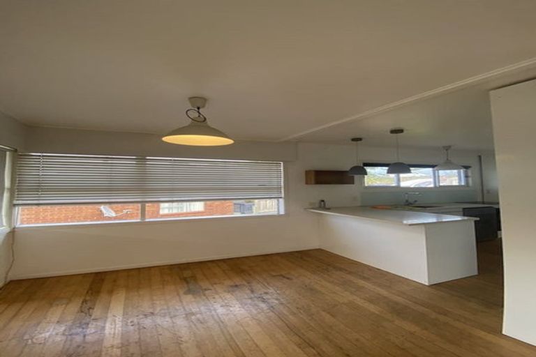 Photo of property in 443 Don Buck Road, Massey, Auckland, 0614