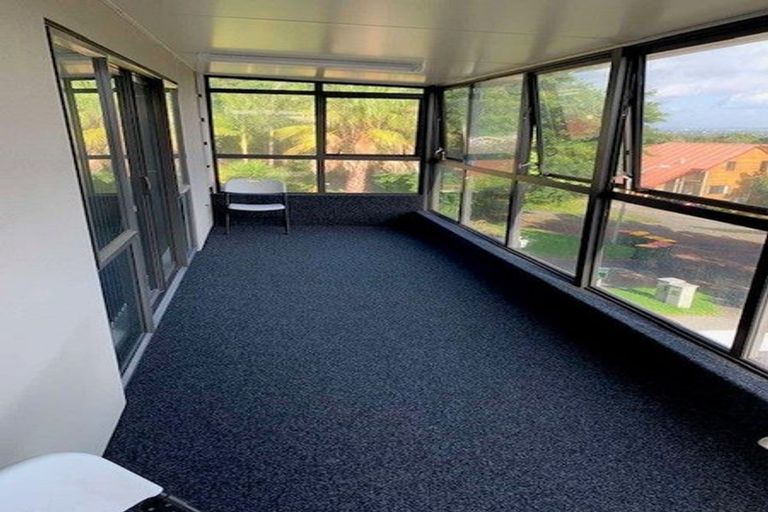Photo of property in 8 Lyell Court, Clover Park, Auckland, 2019