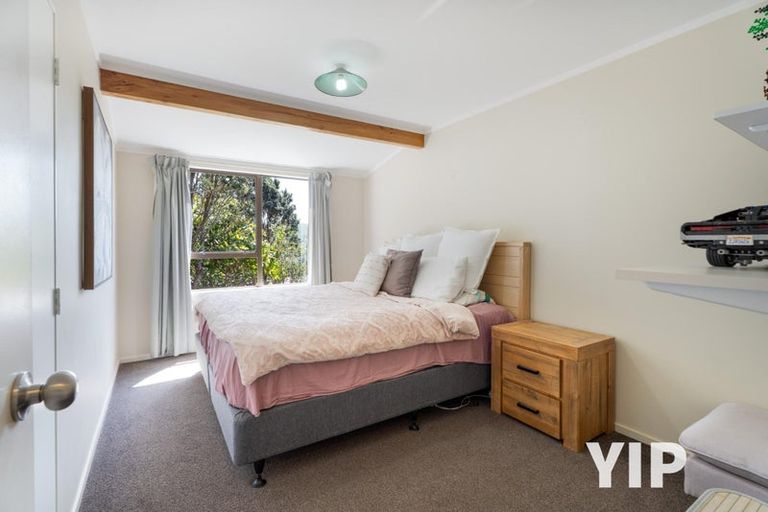 Photo of property in 30 Guadeloupe Crescent, Grenada Village, Wellington, 6037