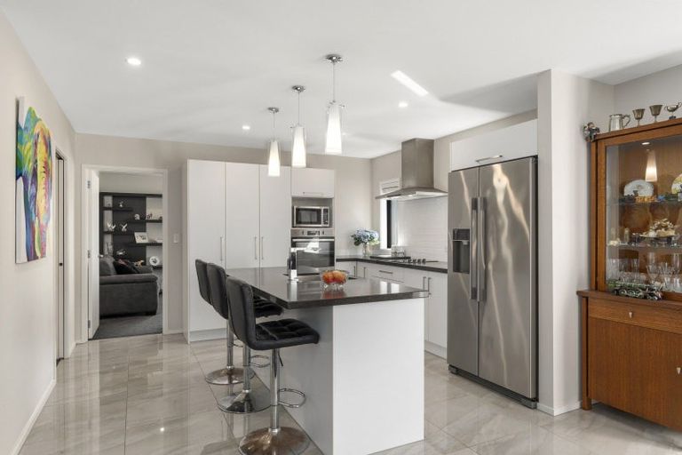 Photo of property in 8 Maria Tini Drive, Papamoa Beach, Papamoa, 3118