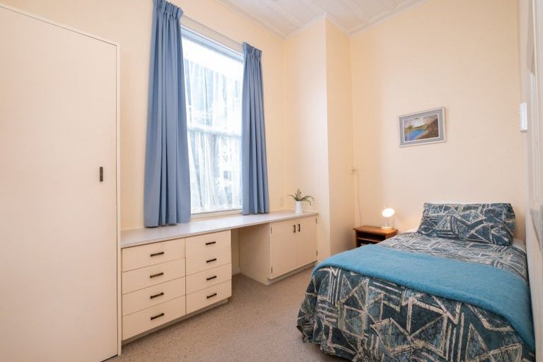 Photo of property in 13 Roslyn Road, Bluff Hill, Napier, 4110