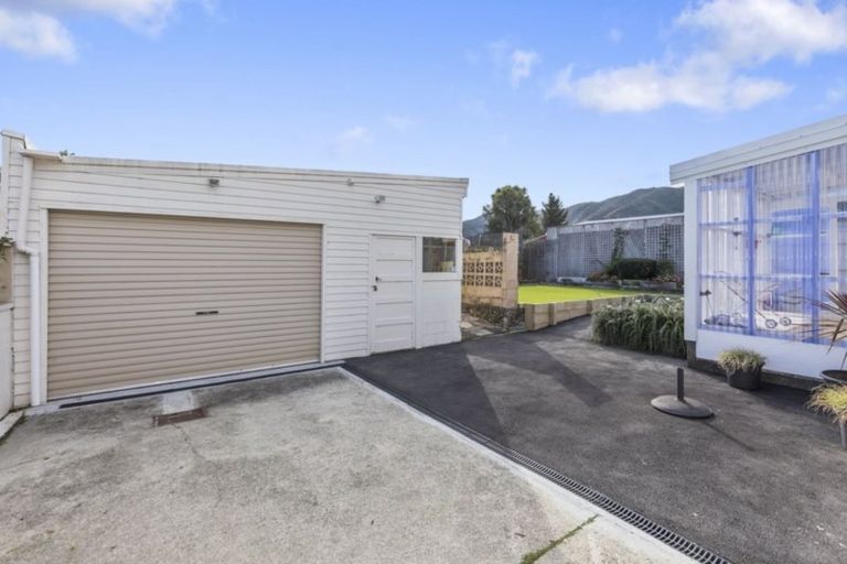 Photo of property in 6 Mckay Street, Wainuiomata, Lower Hutt, 5014