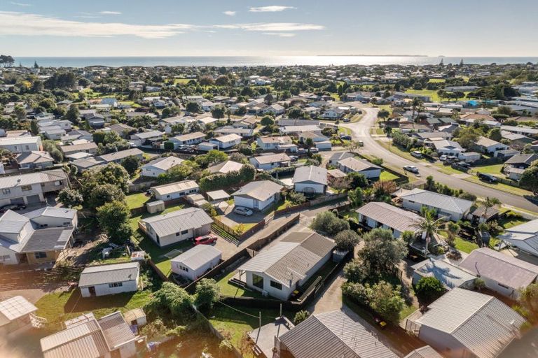 Photo of property in 7a Longstead Avenue, Papamoa Beach, Papamoa, 3118