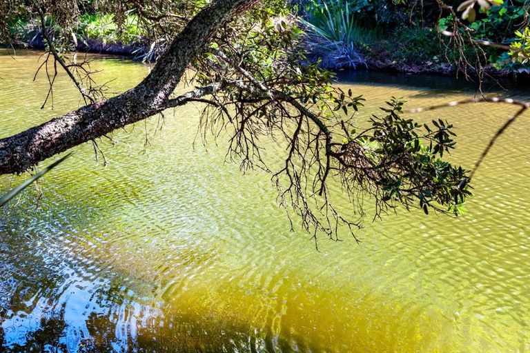 Photo of property in 4 Wigmore Crescent, Hahei, Whitianga, 3591