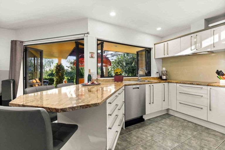 Photo of property in 58 Palmerston Road, Havelock North, 4130