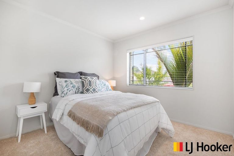 Photo of property in 3 Kimptonfields Court, Wattle Downs, Auckland, 2103
