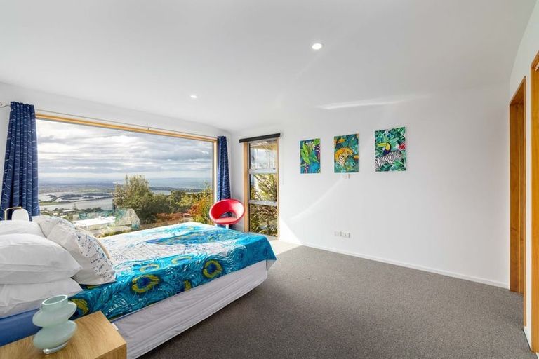 Photo of property in 5 Stoneyridge Close, Mount Pleasant, Christchurch, 8081