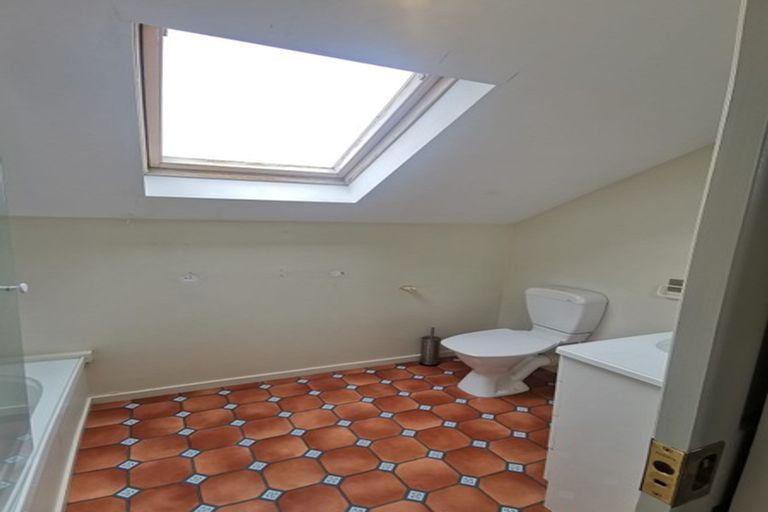 Photo of property in 4 Rosefield Lane, Northcote, Christchurch, 8052